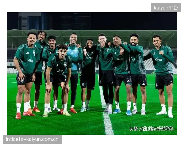 全国期望对球队既是动力也是压力，队长斯希里需引导全队正确面对外部舆论。